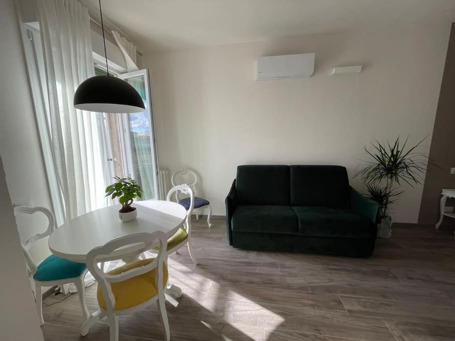 Luminoso Appartamento Fiorentino 佛罗伦萨 外观 照片